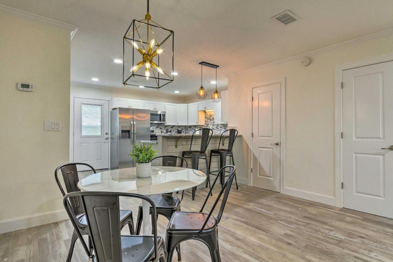 Modern Miramar Townhome, Walk To Ocean! Holiday home
