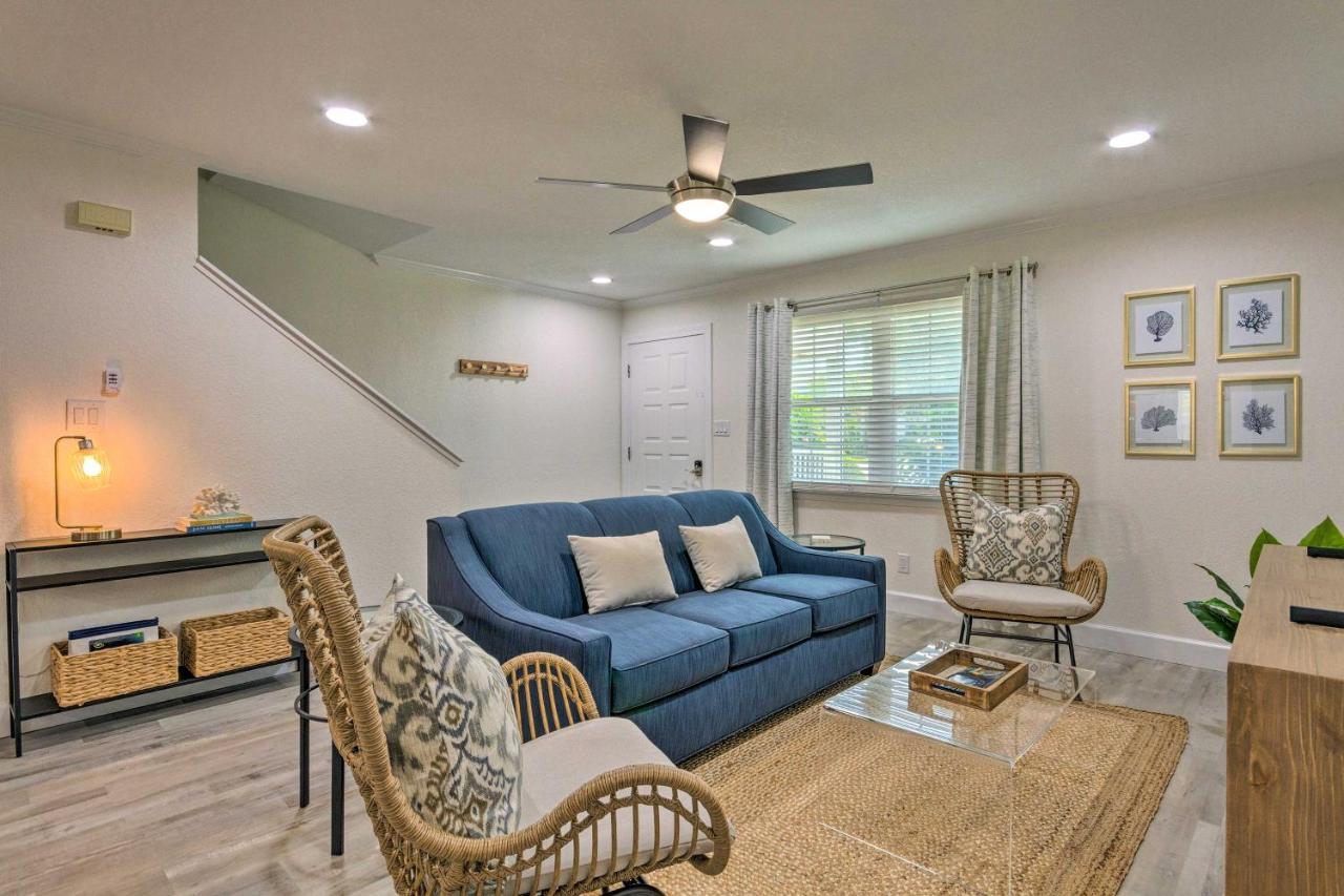 Modern Miramar Townhome, Walk To Ocean! * Destin