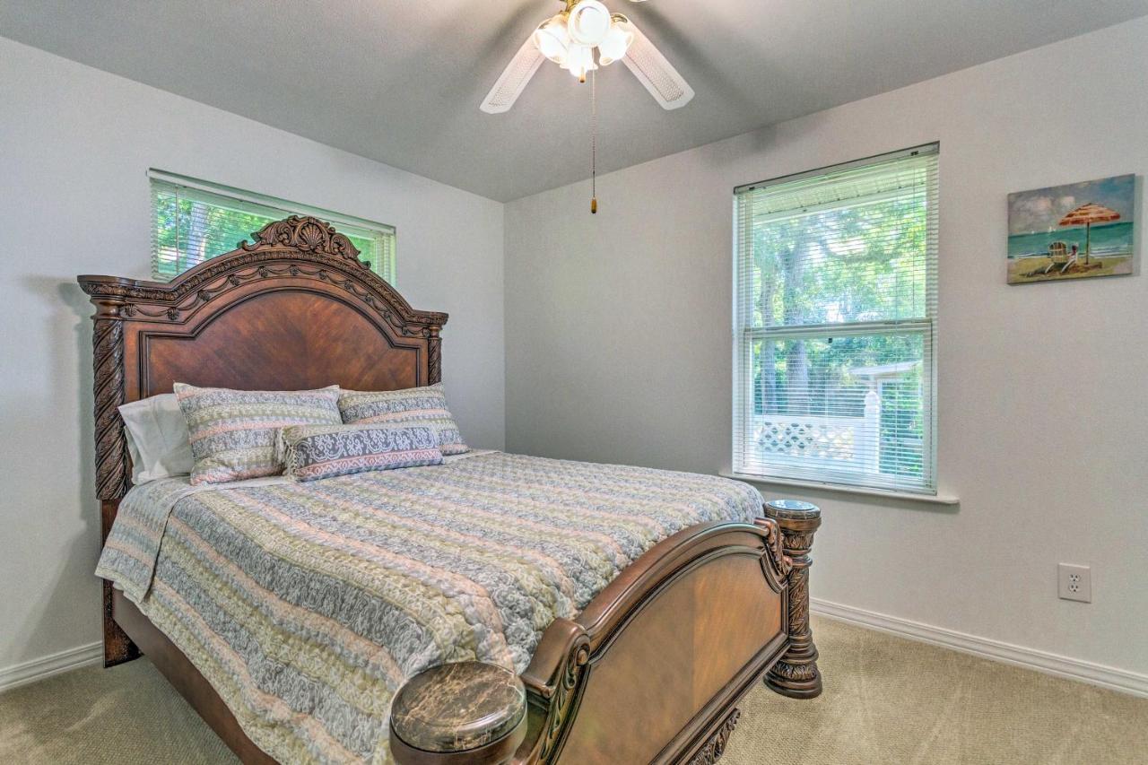 Bayfront Niceville Getaway With Private Dock! Holiday home Destin