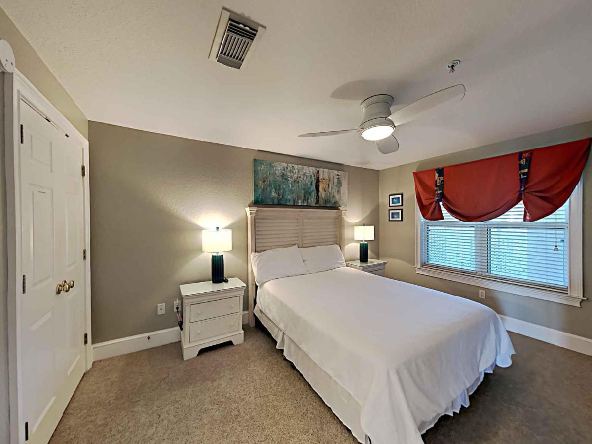 Awesome In With Outdoor Swimming Pool And 3 Bedrooms Destin