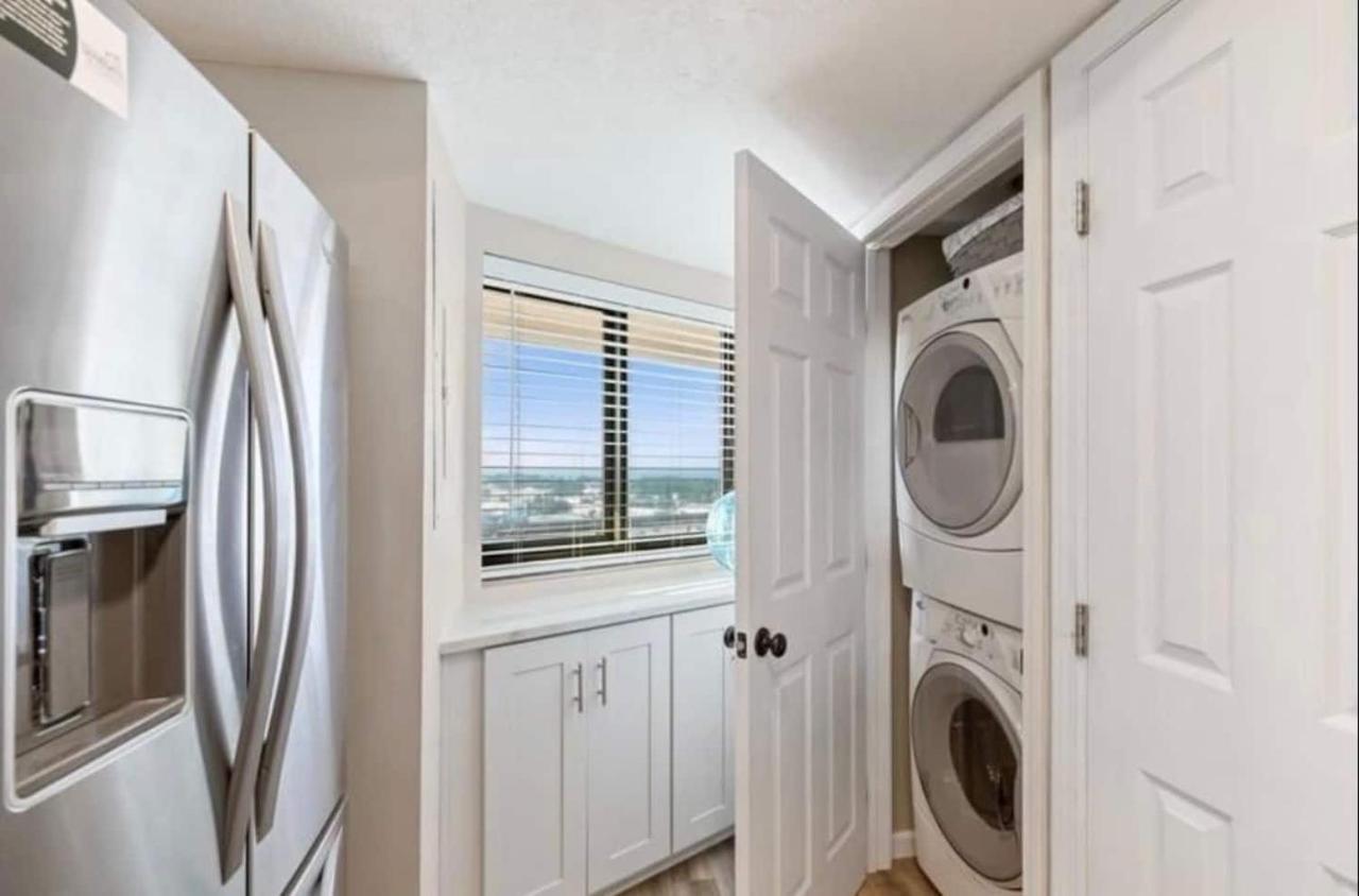 Edgewater #1402 Apartment