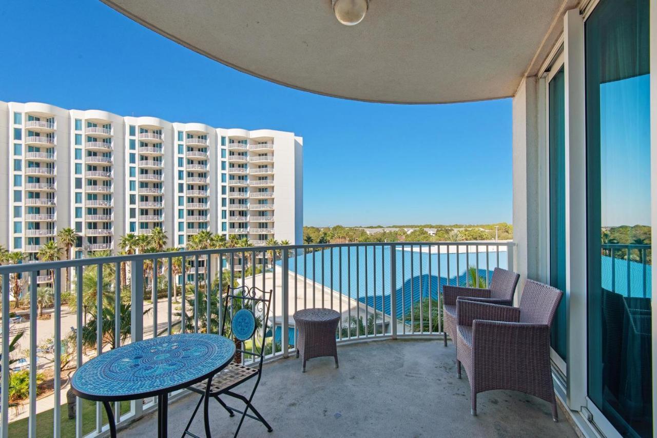 Apartment Palms #1505 Jr 2br *