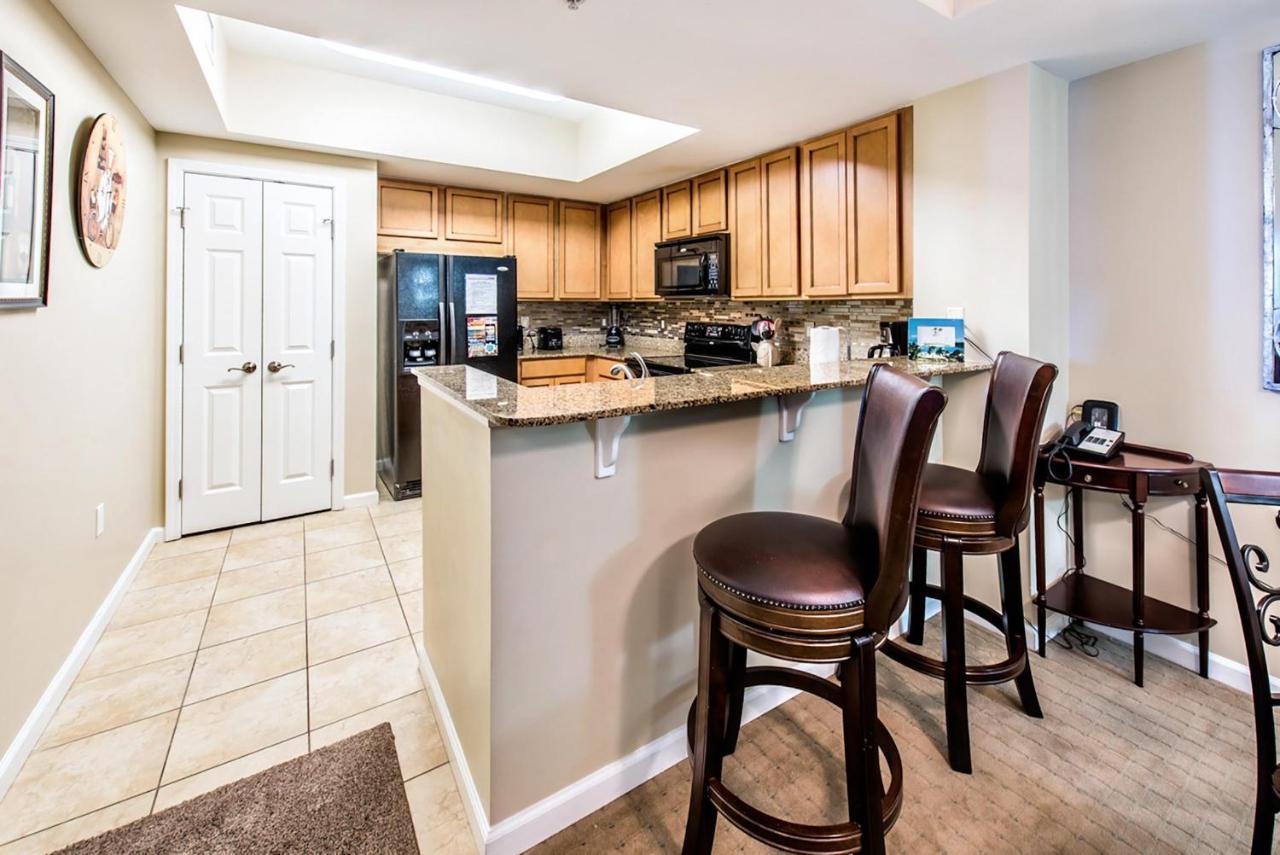 Apartment Palms #11015 Full 2 Bedroom