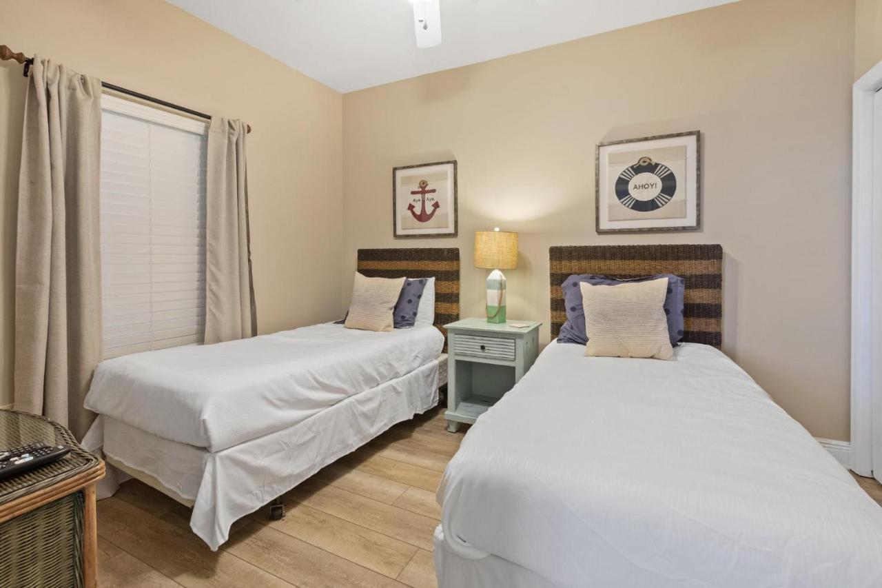 Ariel Dunes I 310 Apartment