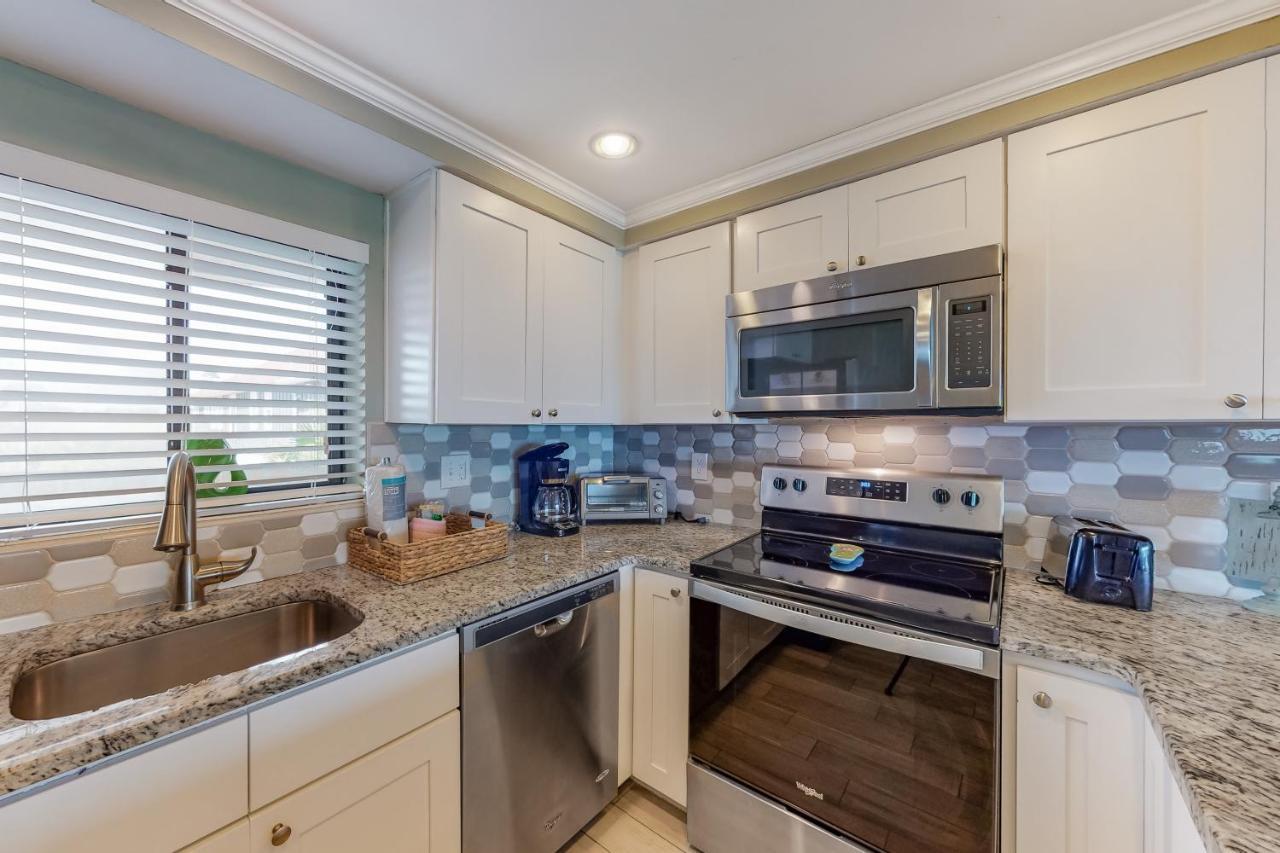 Apartment Huntington By The Sea 201 Miramar