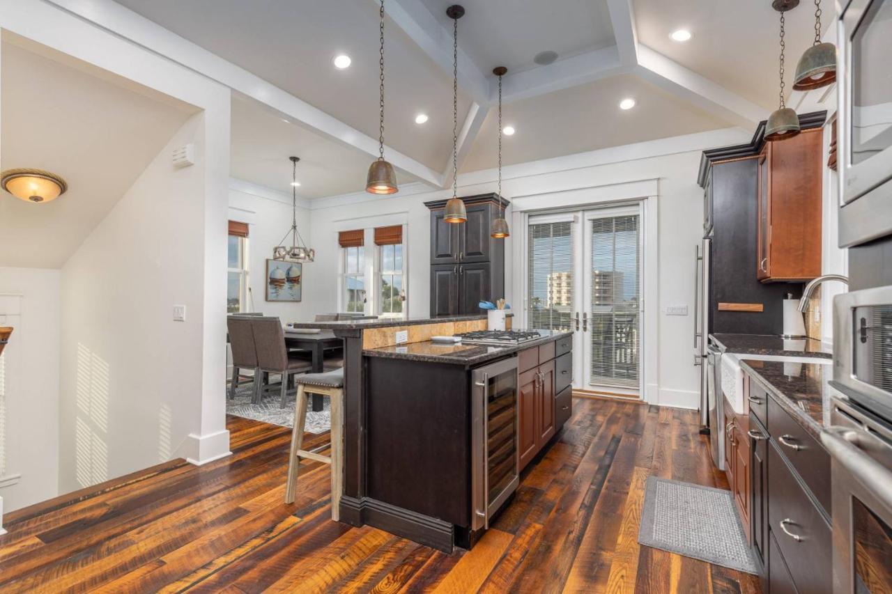 Pointe 3586 - Emerald Breeze Hideaway Holiday home Destin