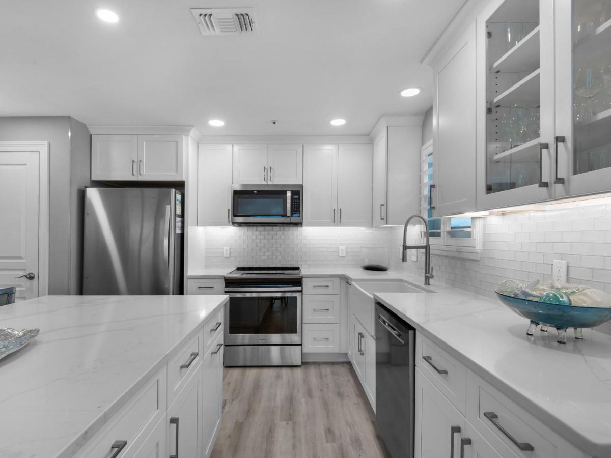 Emerald Dunes 401 By Newman-dailey