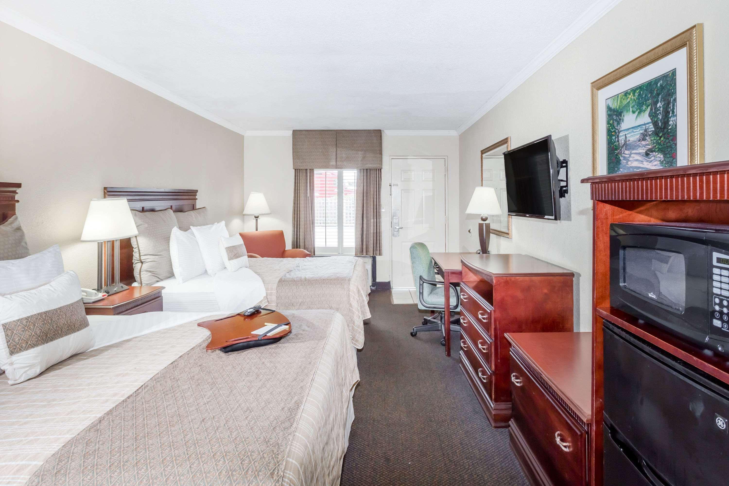 Days By Wyndham Motel Destin