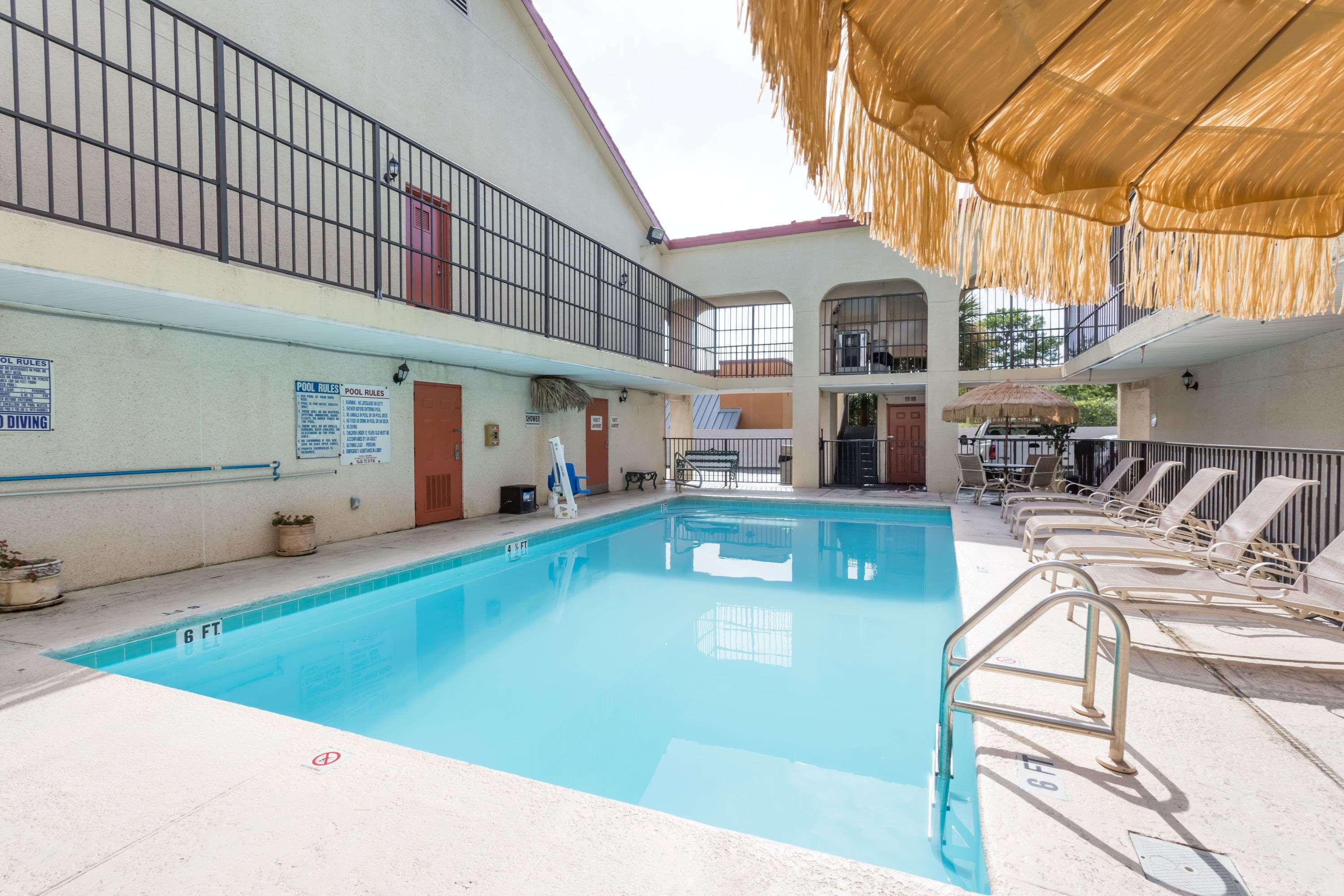 Days By Wyndham Motel Destin