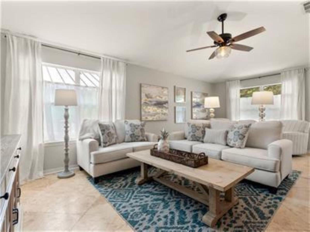Coastal Rose- Maravilla Holiday home