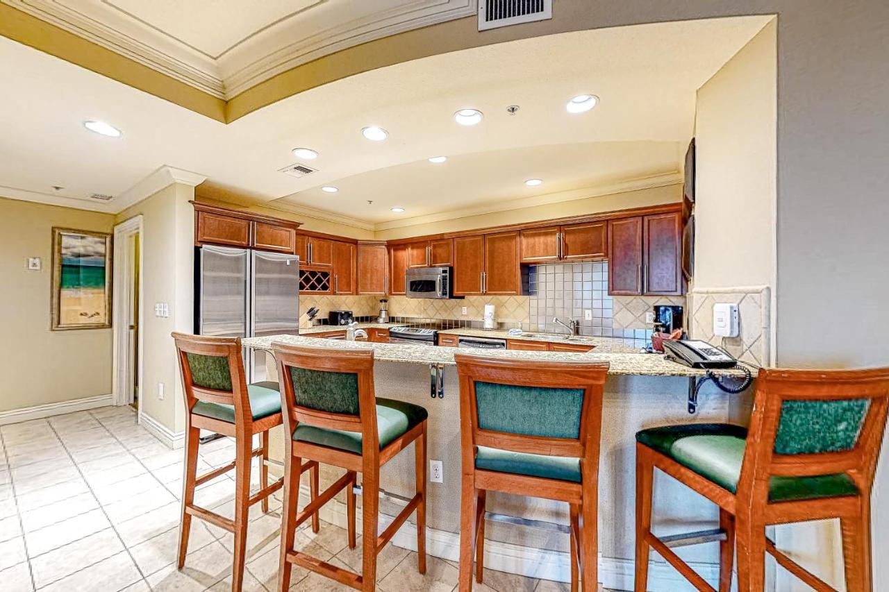 Apartment Emerald Grande 324