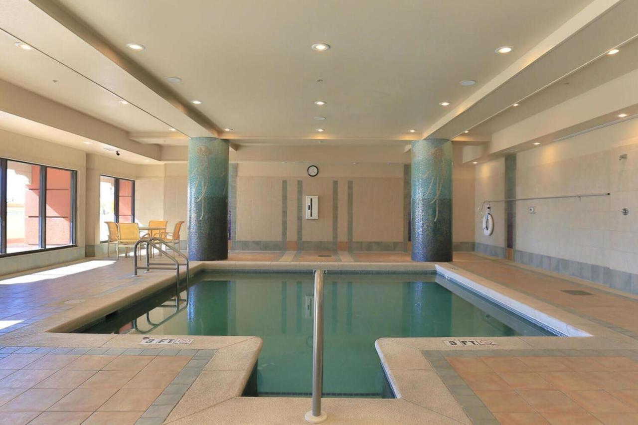 Emerald Grande 324 Apartment