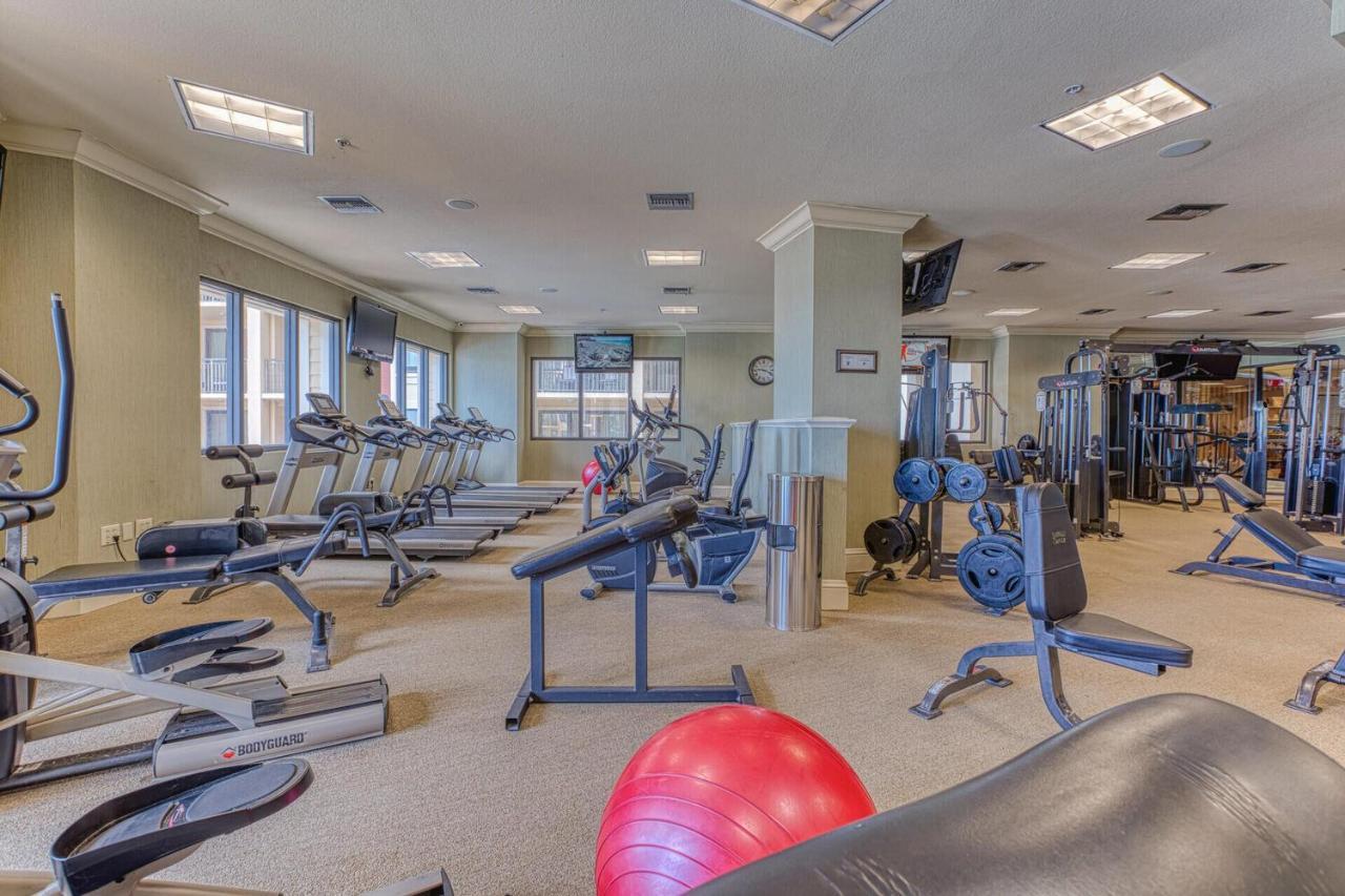Apartment Emerald Grande 324