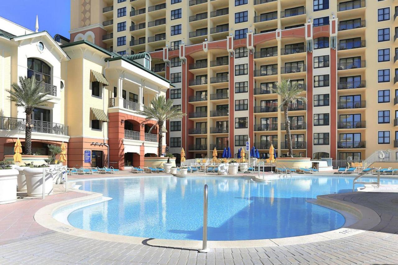 Apartment Emerald Grande 324 *