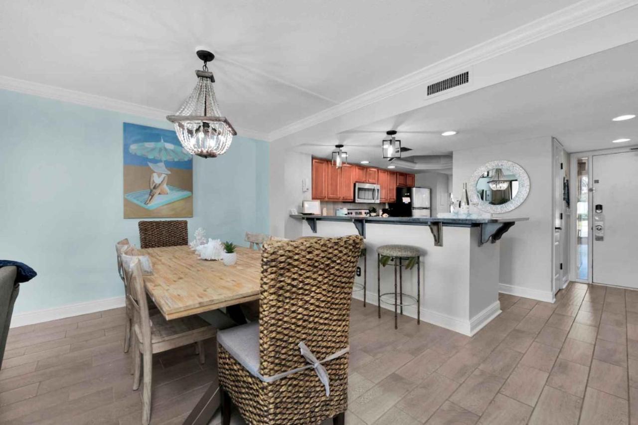 Amazing In Miramar With Outdoor Swimming Pool And 2 Bedrooms Apartment *