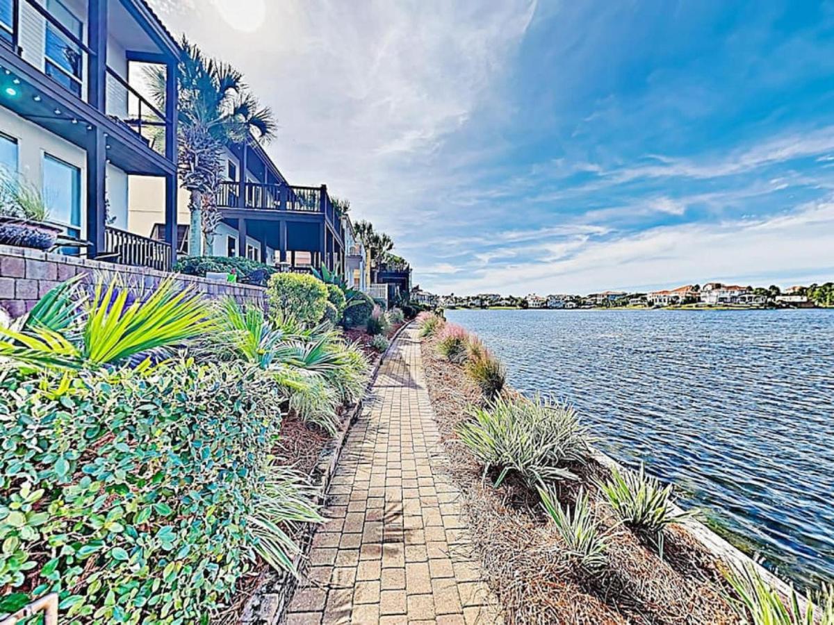 Holiday home Destiny #20a
