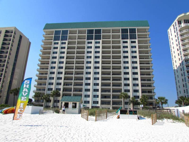 Apartment Emerald Towers 804 *