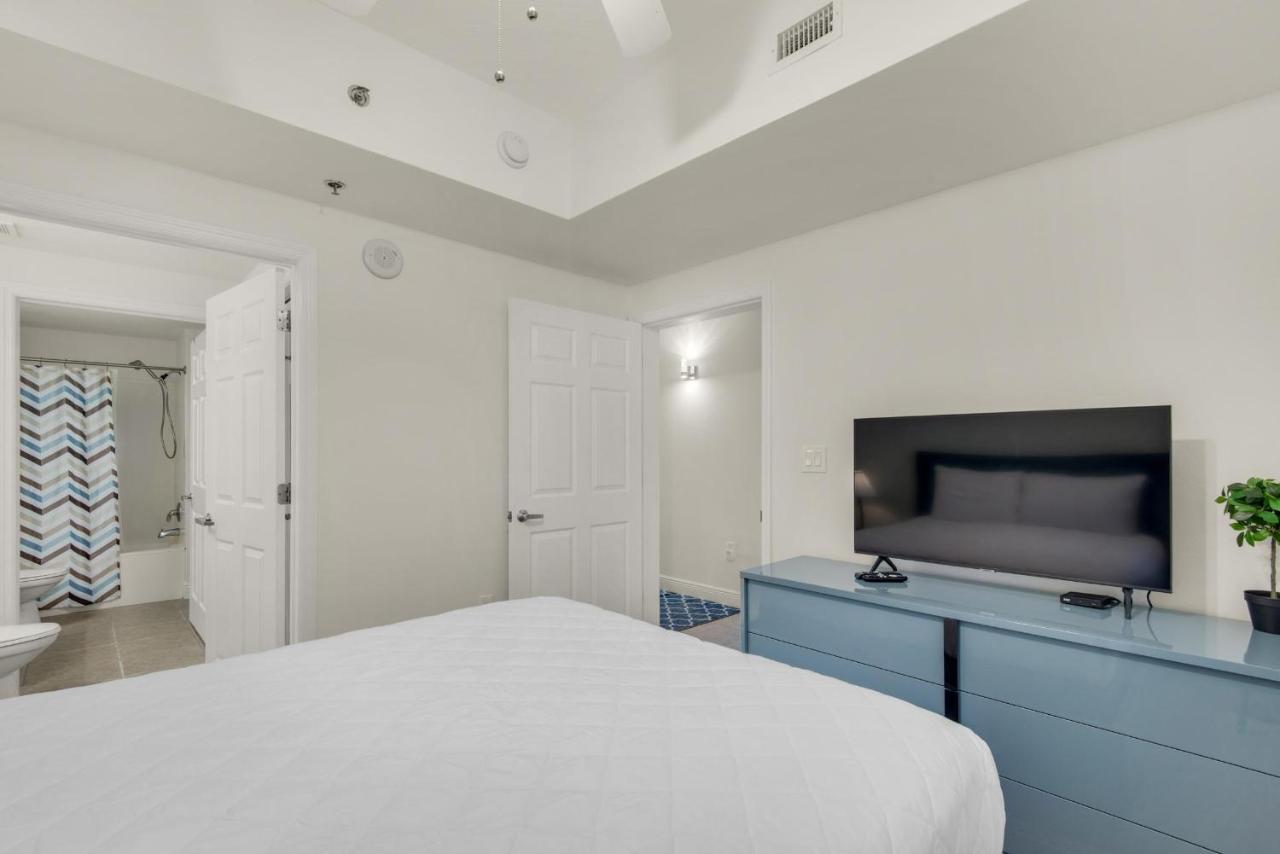 Ariel Dunes I 1705 * Destin