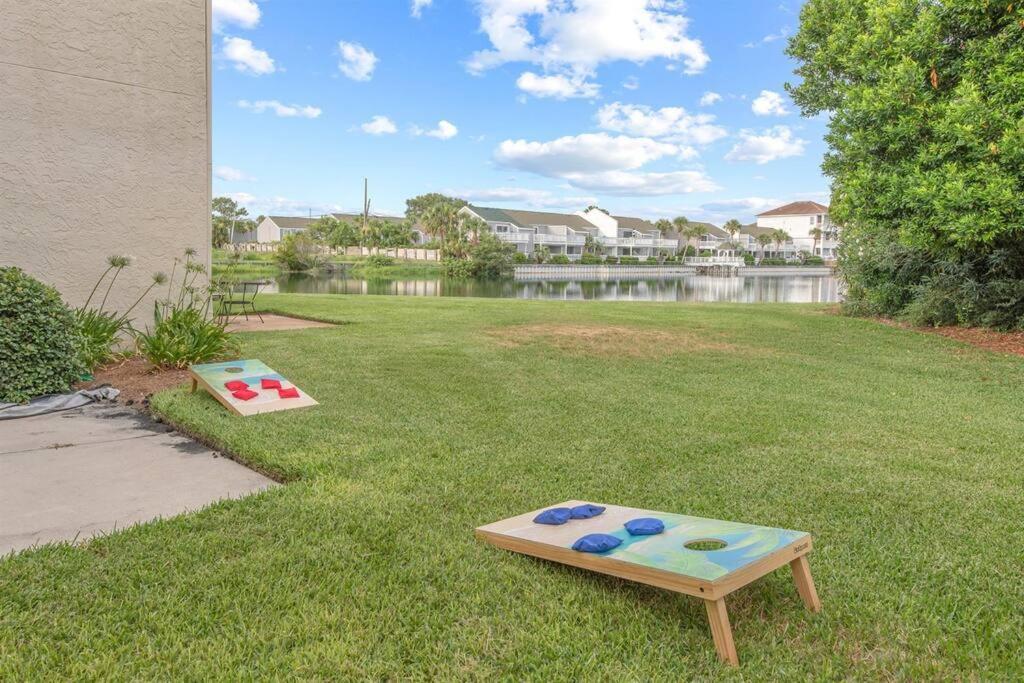 Holiday home 3bd/3ba+gameroom. Pool. Walk 2 Destin