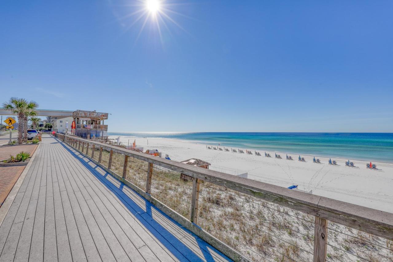Pointe 301 Holiday home *