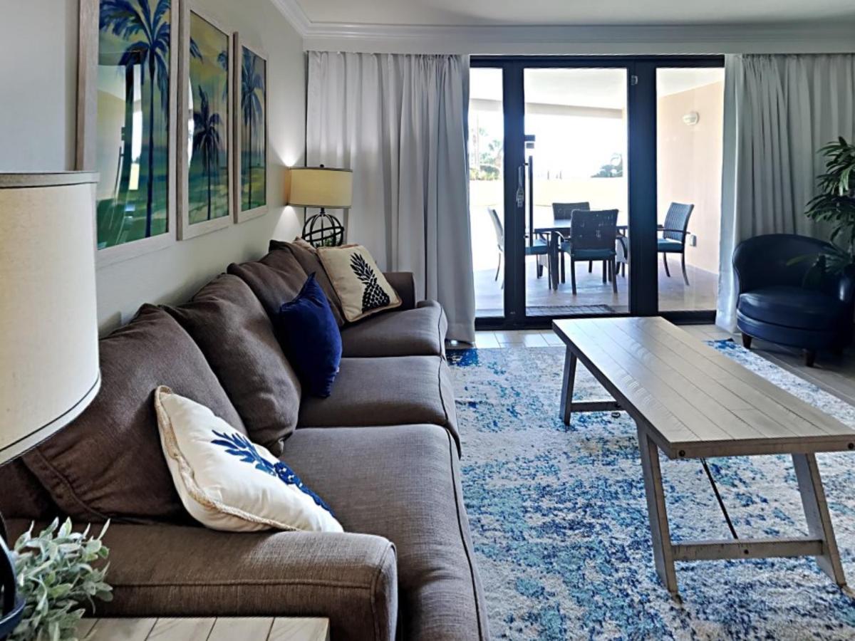 Amazing In Miramar With Outdoor Swimming Pool And 2 Bedrooms Apartment
