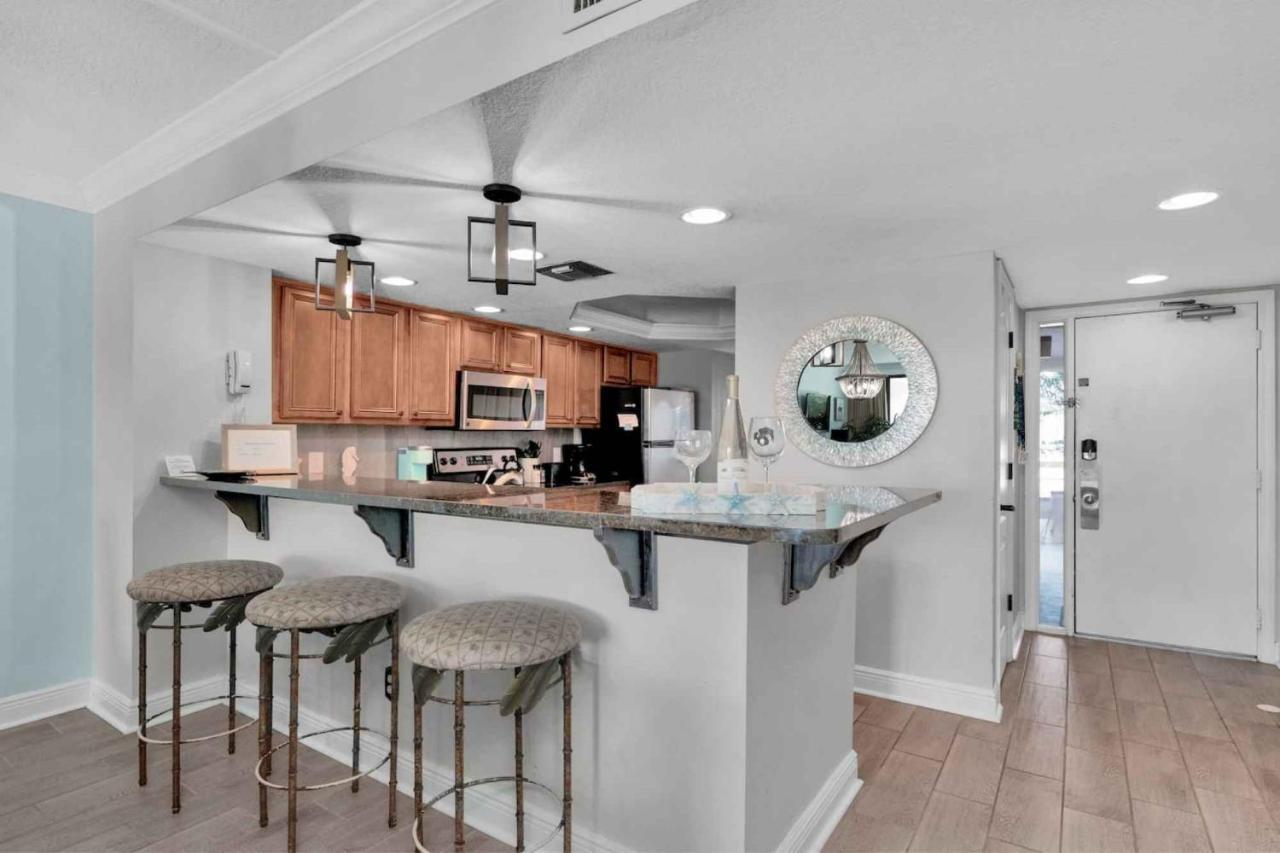 Apartment Amazing In Miramar With Outdoor Swimming Pool And 2 Bedrooms Destin