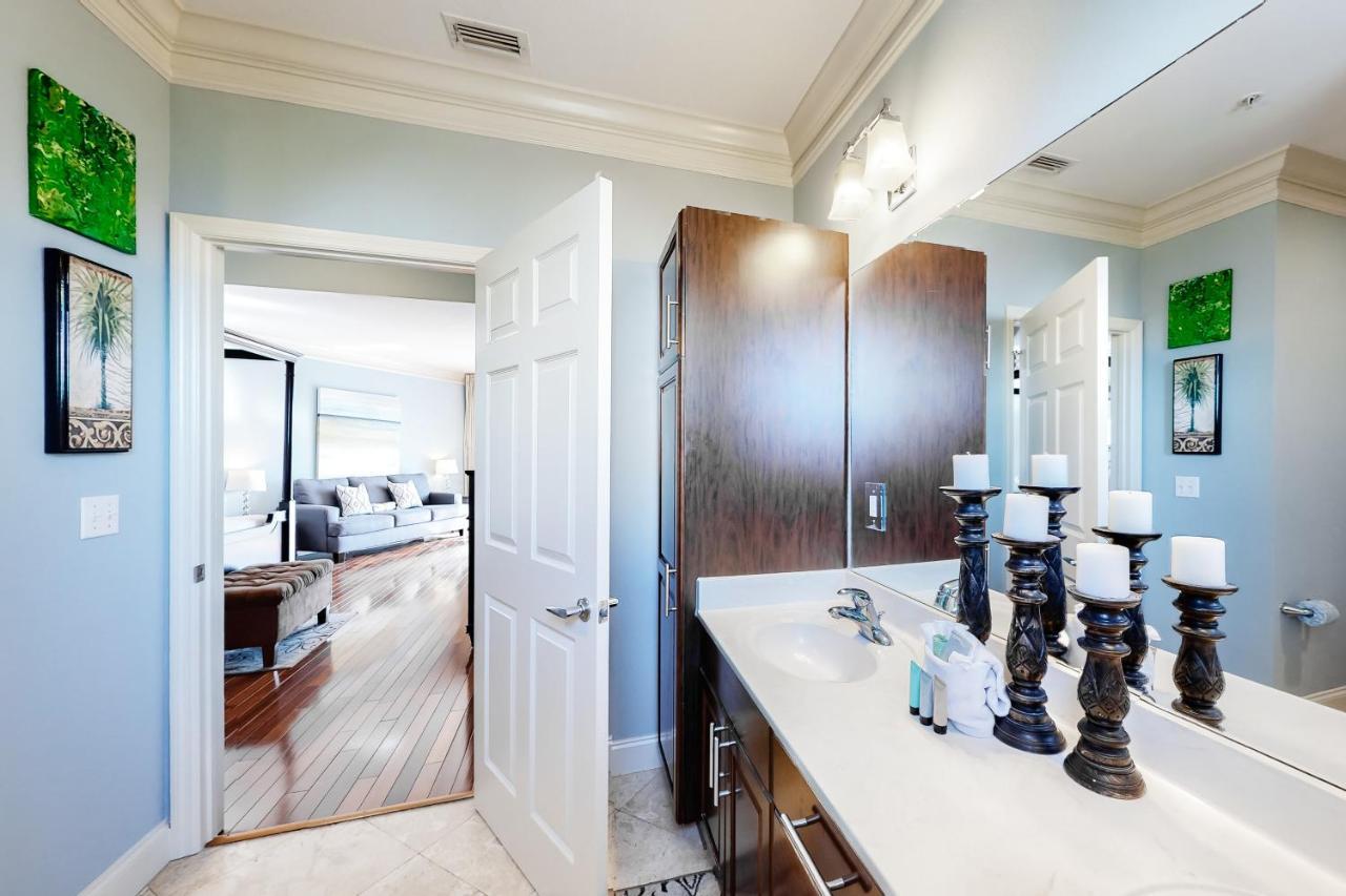 Pointe 301 Holiday home *
