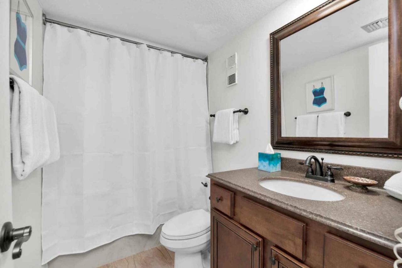 Amazing In Miramar With Outdoor Swimming Pool And 2 Bedrooms