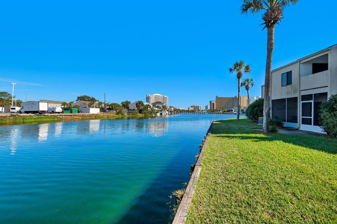 Shoreline Towers Townhouse 4-4 Holiday home Destin