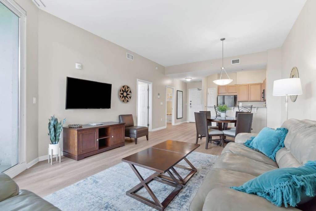 Family Friendly In Heart Of Destin! Style Pool, Tennis Courts Minutes From * Destin