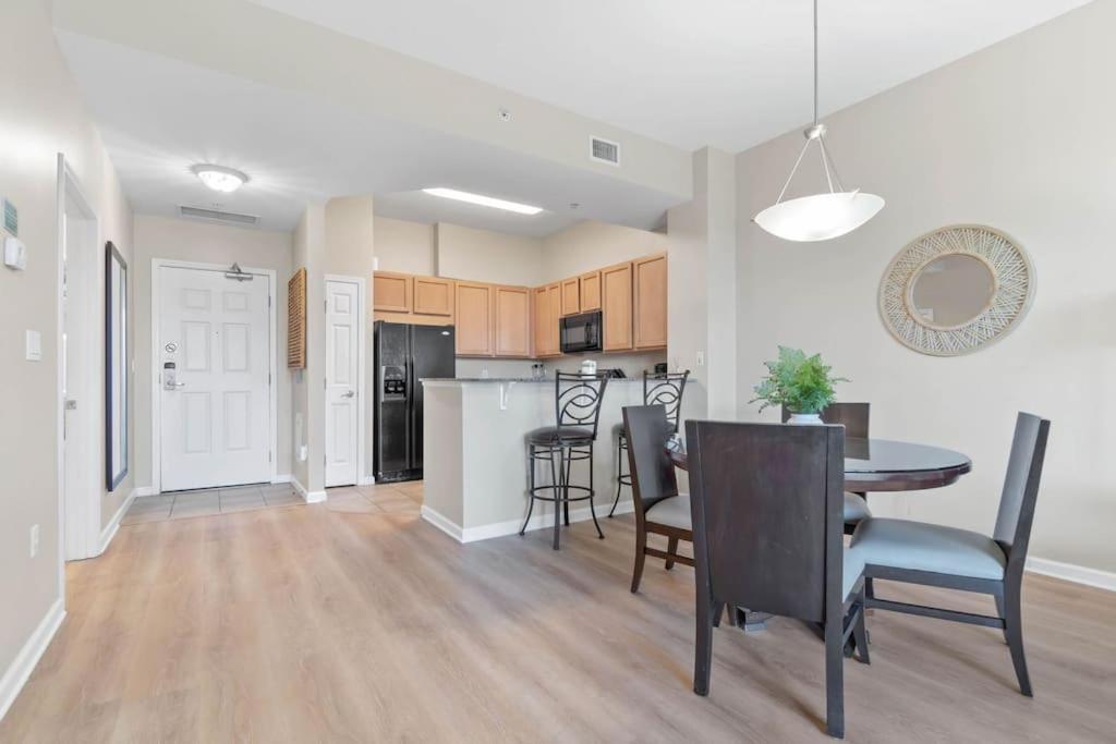 Family Friendly In Heart Of Destin! Style Pool, Tennis Courts Minutes From Apartment Destin