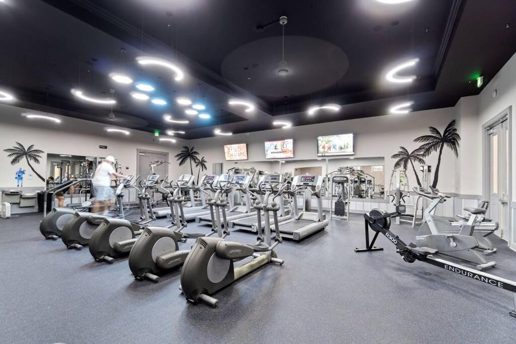 Apartment Family Friendly In Heart Of Destin! Style Pool, Tennis Courts Minutes From