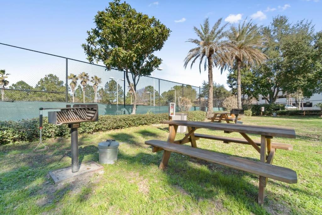 Family Friendly In Heart Of Destin! Style Pool, Tennis Courts Minutes From *