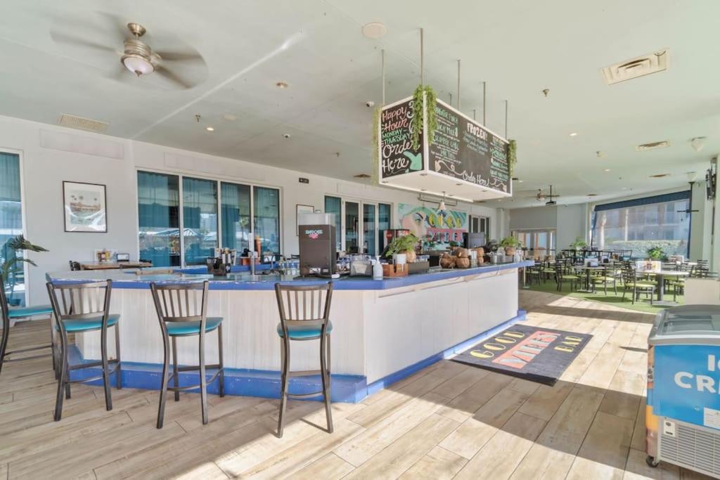 Family Friendly In Heart Of Destin! Style Pool, Tennis Courts Minutes From Apartment
