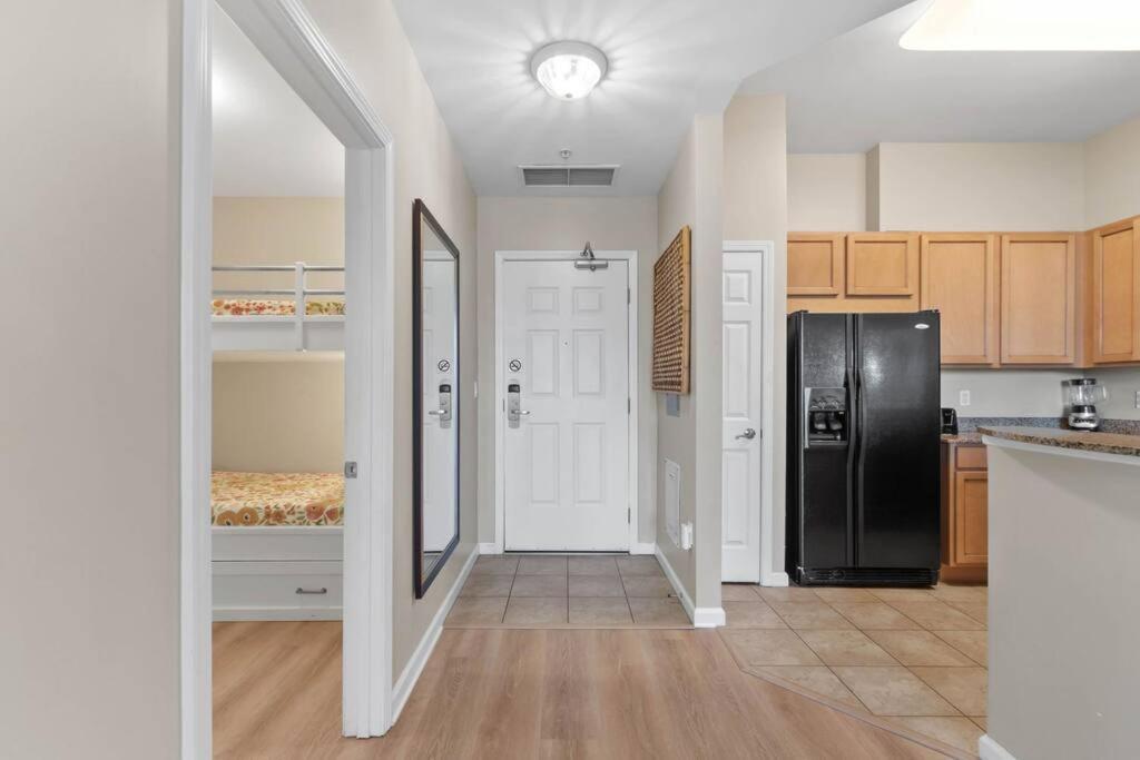 Family Friendly In Heart Of Destin! Style Pool, Tennis Courts Minutes From Apartment *