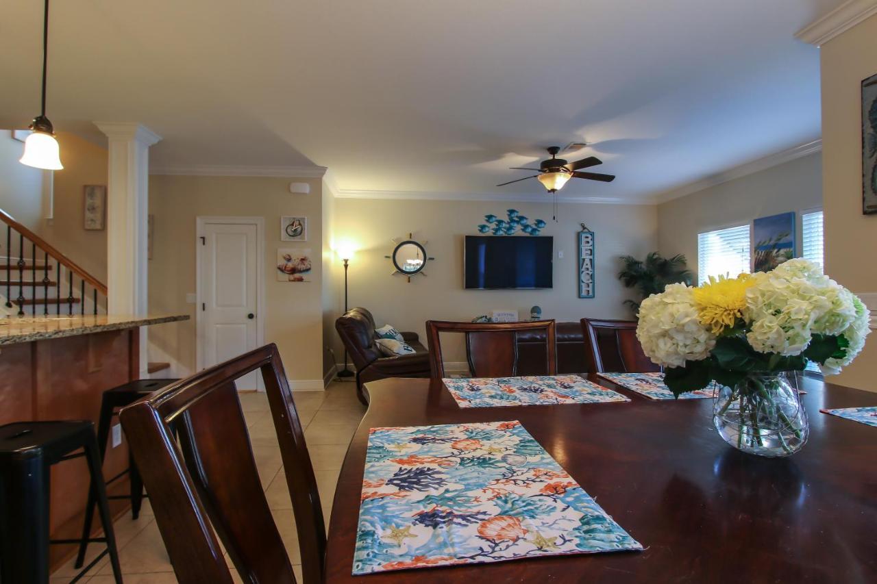 Amazing 4 Bedroom Vacation In The Villages Of Crystal Lakes