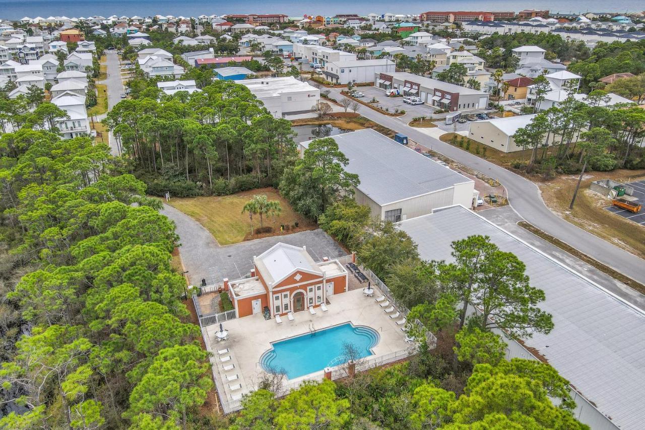 Down Da Road Holiday home Destin