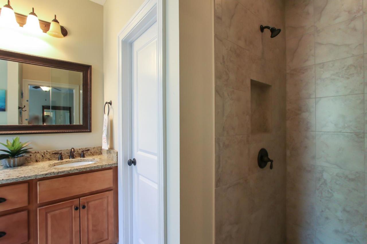 Amazing 4 Bedroom Vacation In The Villages Of Crystal Lakes Destin