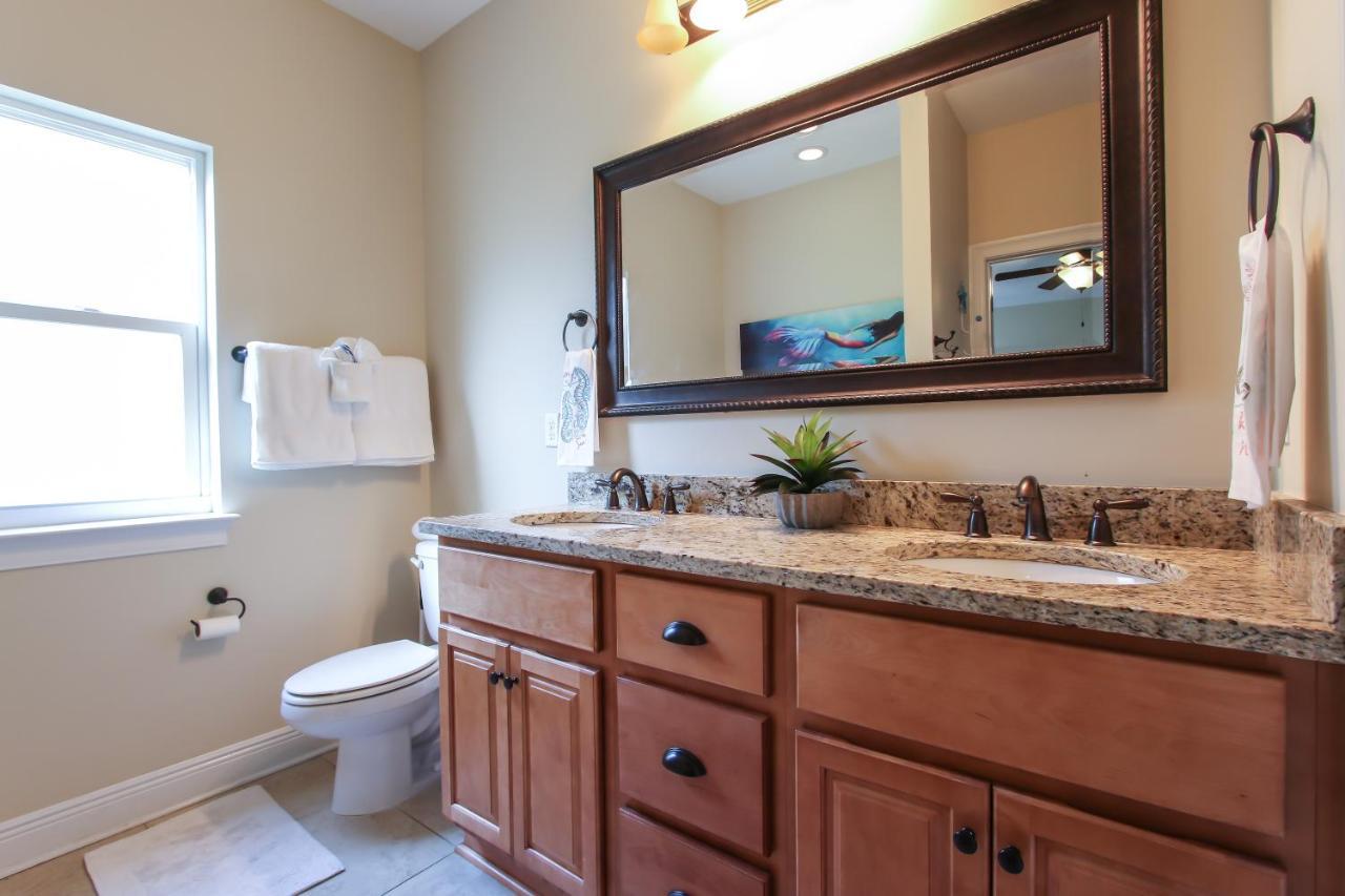 Holiday home Amazing 4 Bedroom Vacation In The Villages Of Crystal Lakes Destin