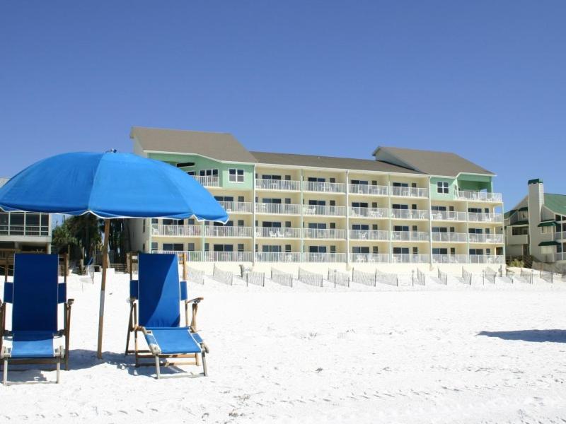 Club #102 Apartment *