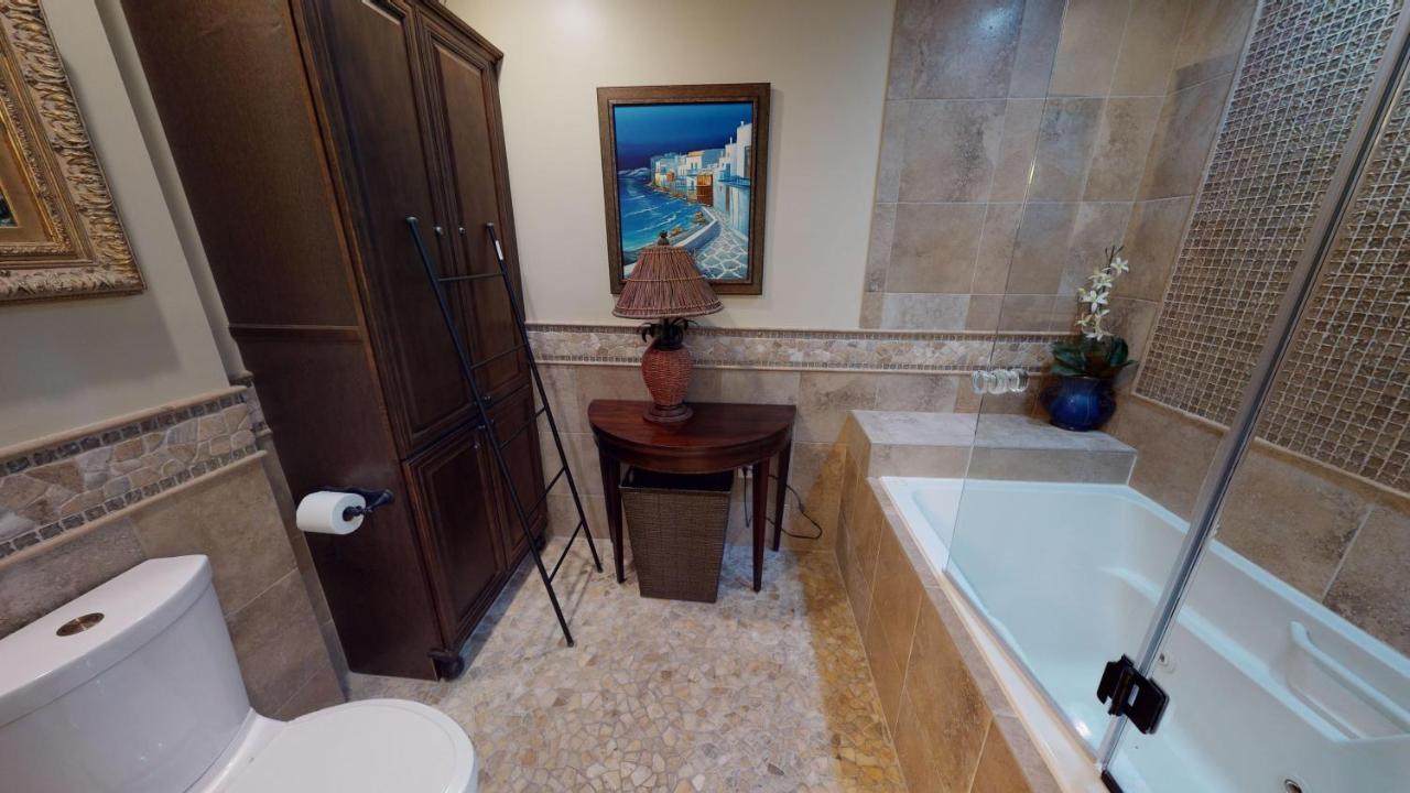 Manor 1110 * Destin