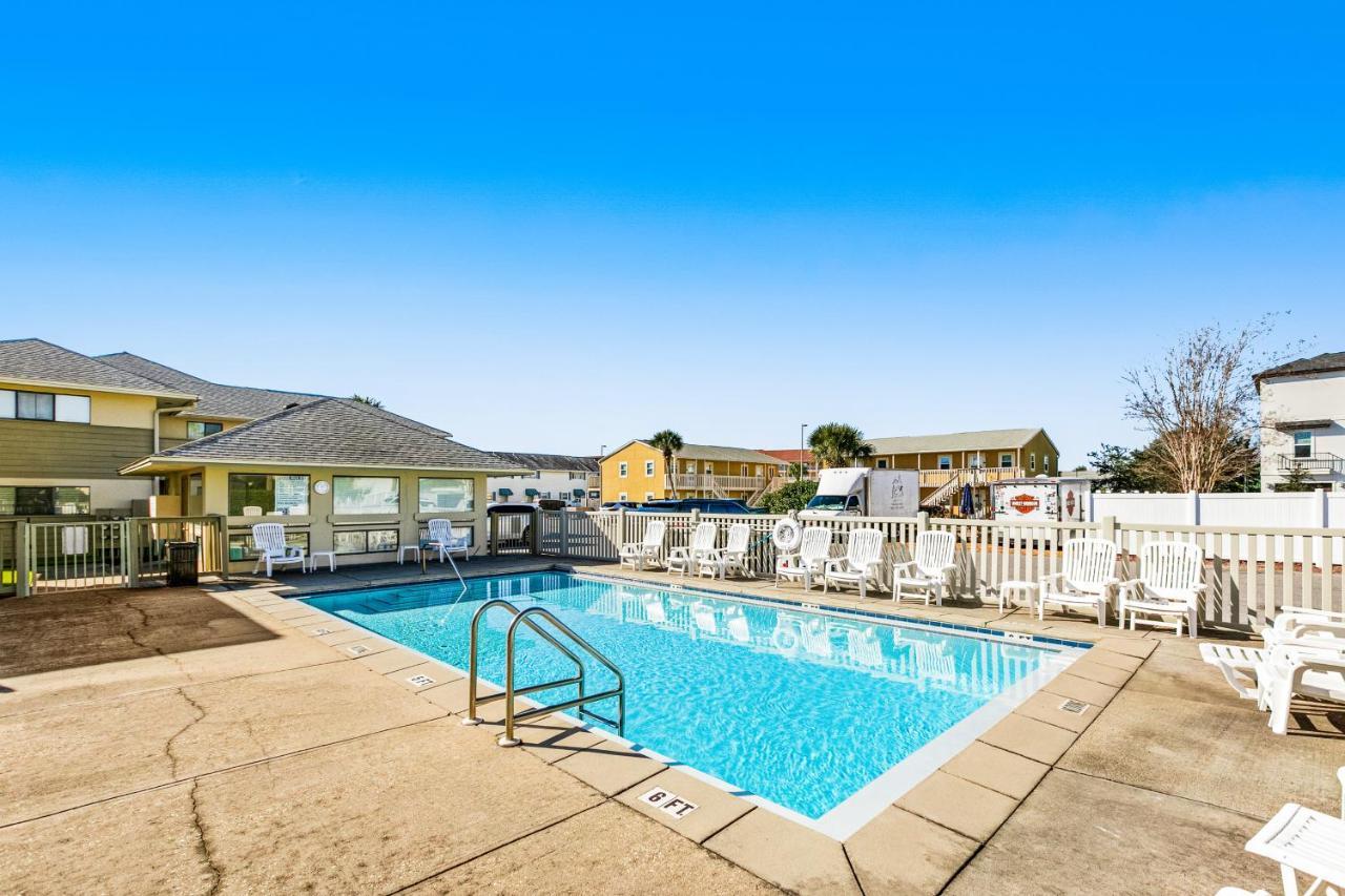 Cross Creek Club 29 Apartment