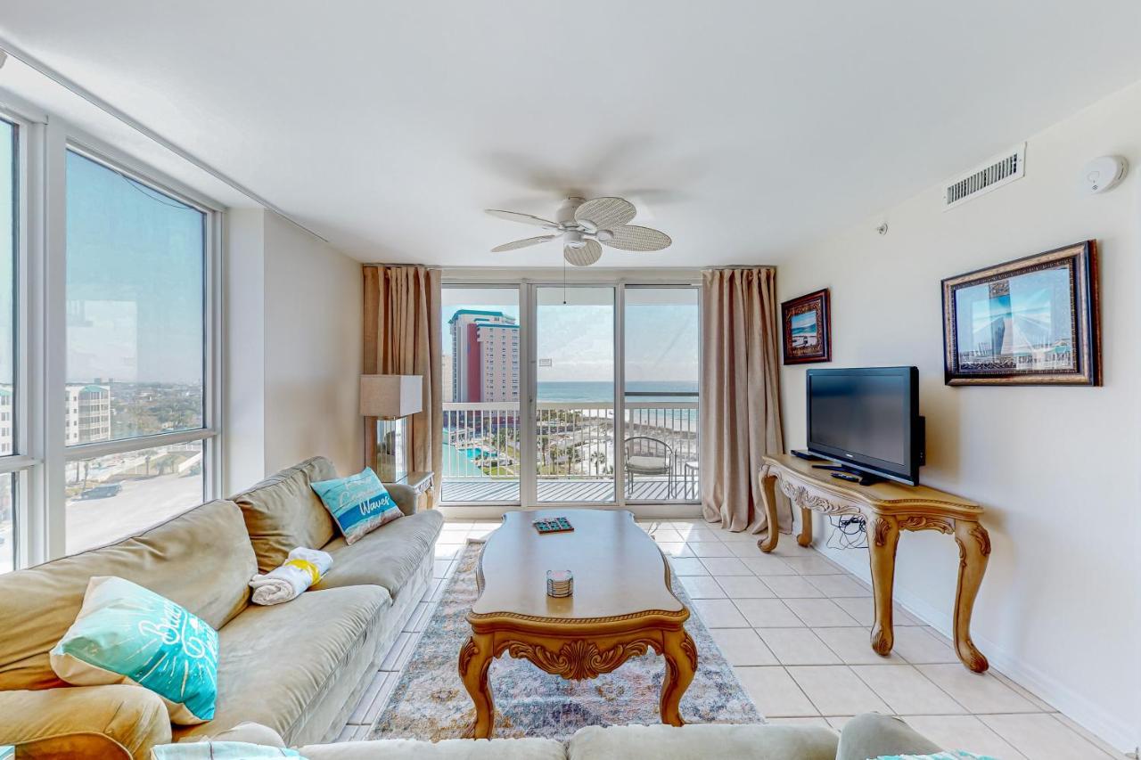 Pelican 818 Apartment