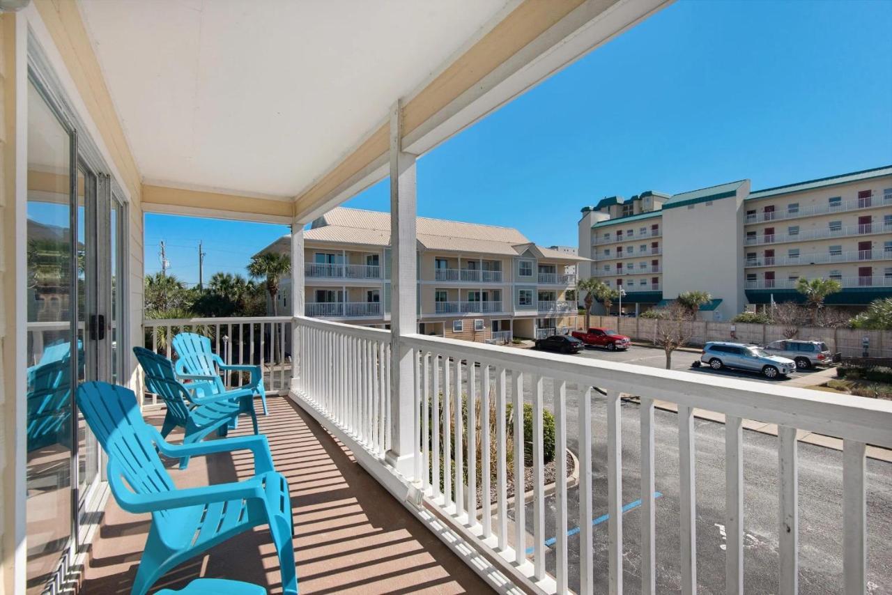 St. Martin Beachwalk 423