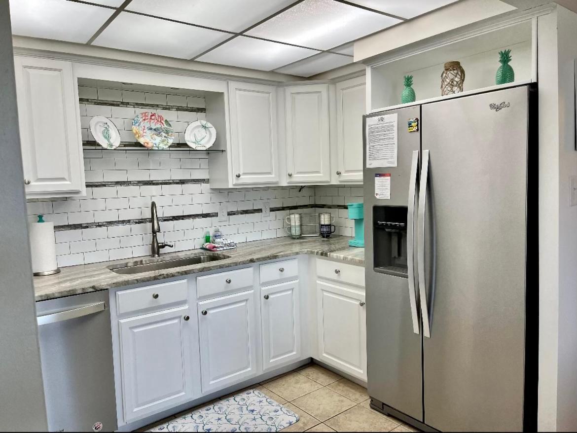 Endless Summer At The Enclave 204b Heart Of Location Apartment