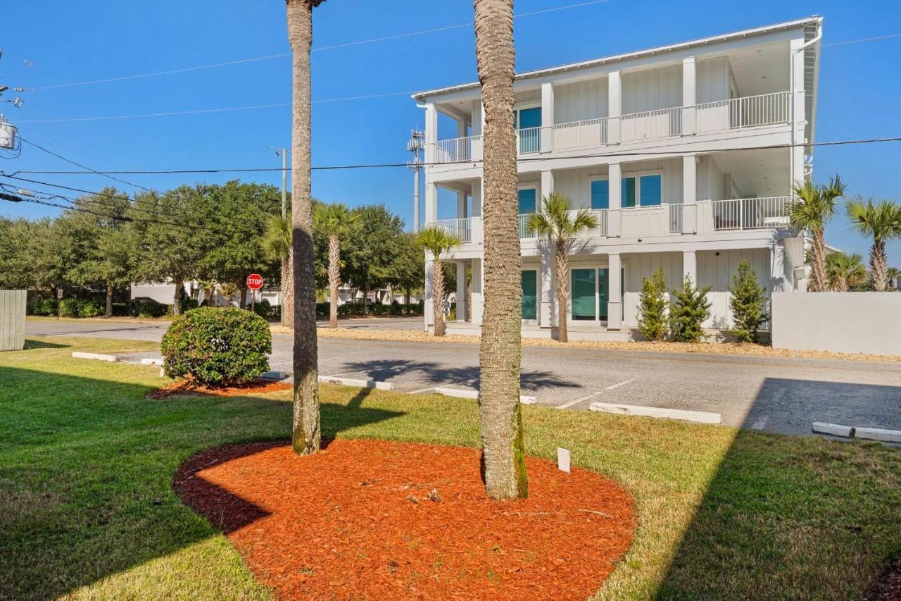 Sandprints B11- Breakaway Bliss * Destin