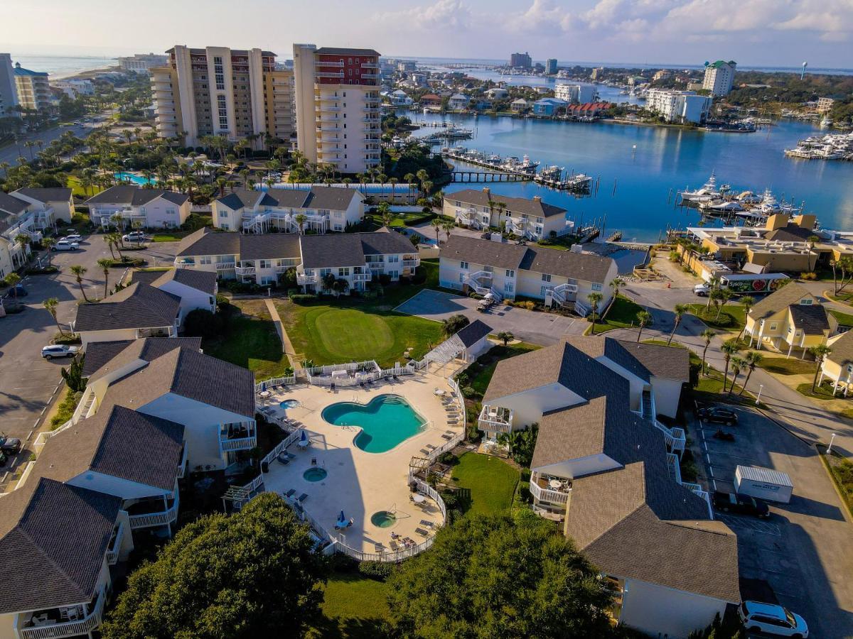 Sandpiper Cove #1121 Apartment *