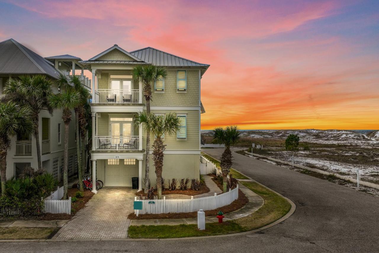 Evening Views At Pointe Holiday home *