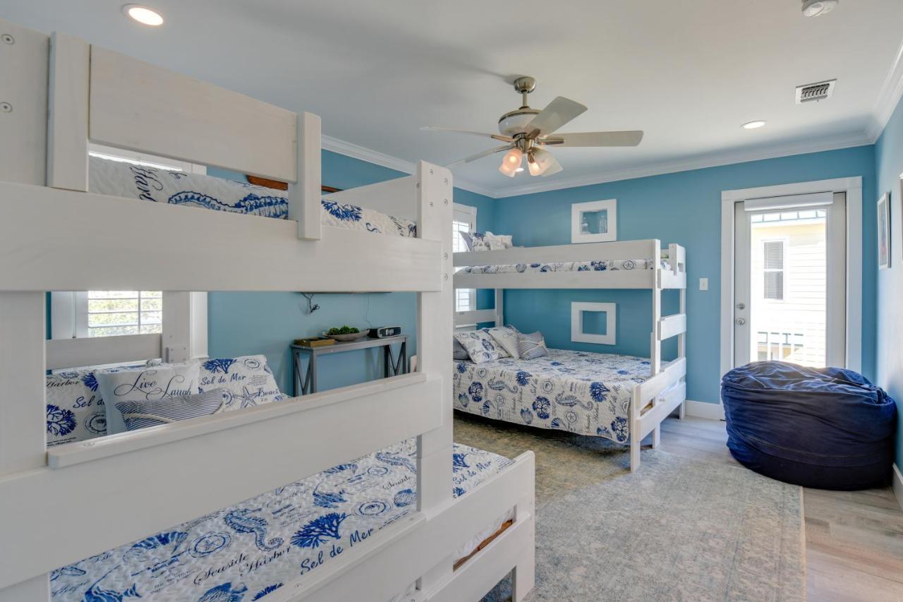 Grand Getaway - Walk A Block To The Beach! Holiday home
