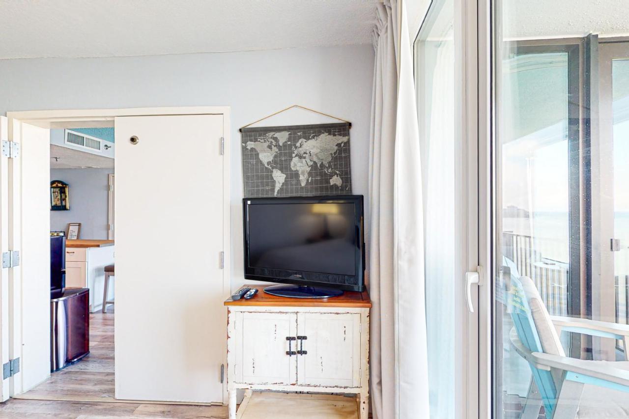 Bayside 6870 Apartment